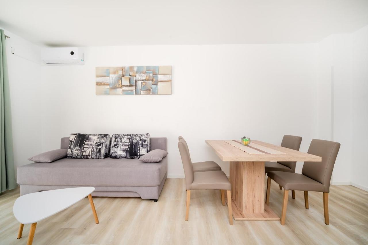 Apartments Oriana Rabac Exterior foto